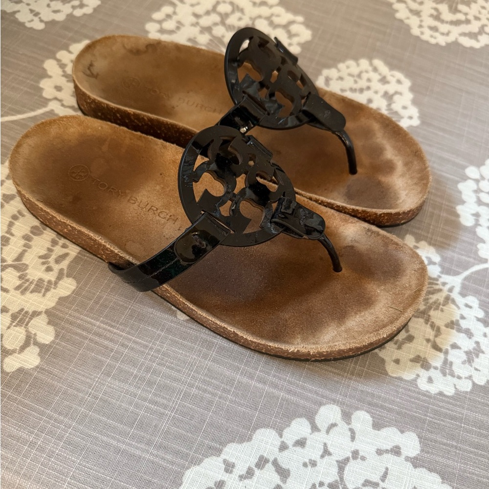 Tory Burch
Miller Cloud Patent/Cork Thong Sandals
